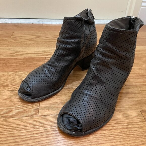 Officine Creative Resnais Perforated  Leather Peeptoe Ankle Boots Dark Blue - Picture 1 of 9